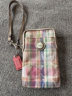 COACH Poppy Grand Madras Plaid Rare Find Wristlet Vintage Phone Case Wallet